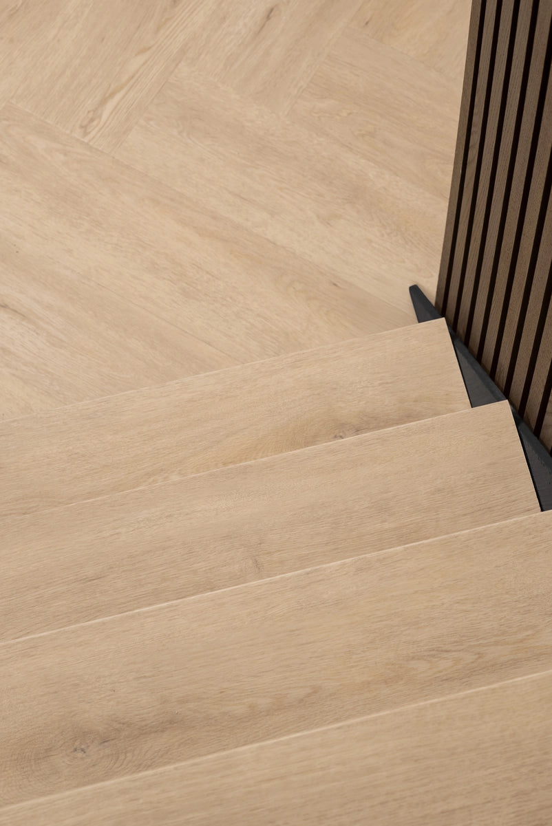 Floer Walvisgraat Click PVC – Gaia Grijsbeige