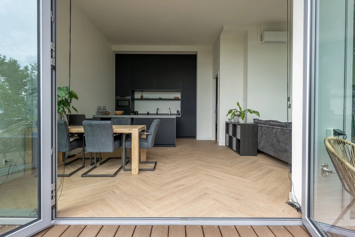 Floer Walvisgraat Click PVC – Gaia Grijsbeige