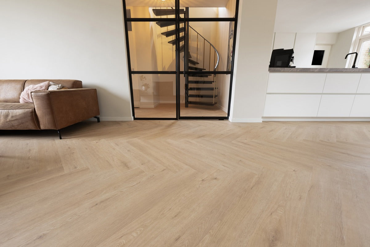 Floer Walvisgraat Click PVC – Gaia Grijsbeige