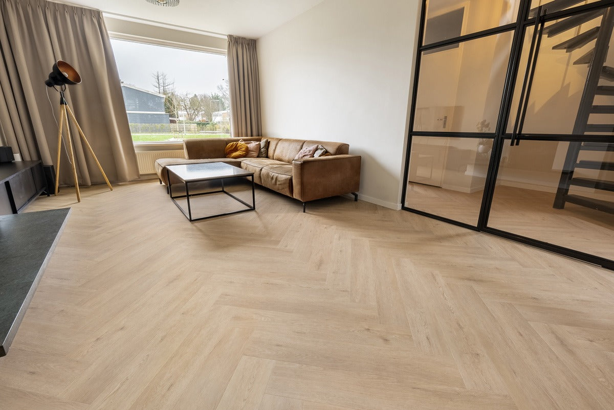 Floer Walvisgraat Click PVC – Gaia Grijsbeige