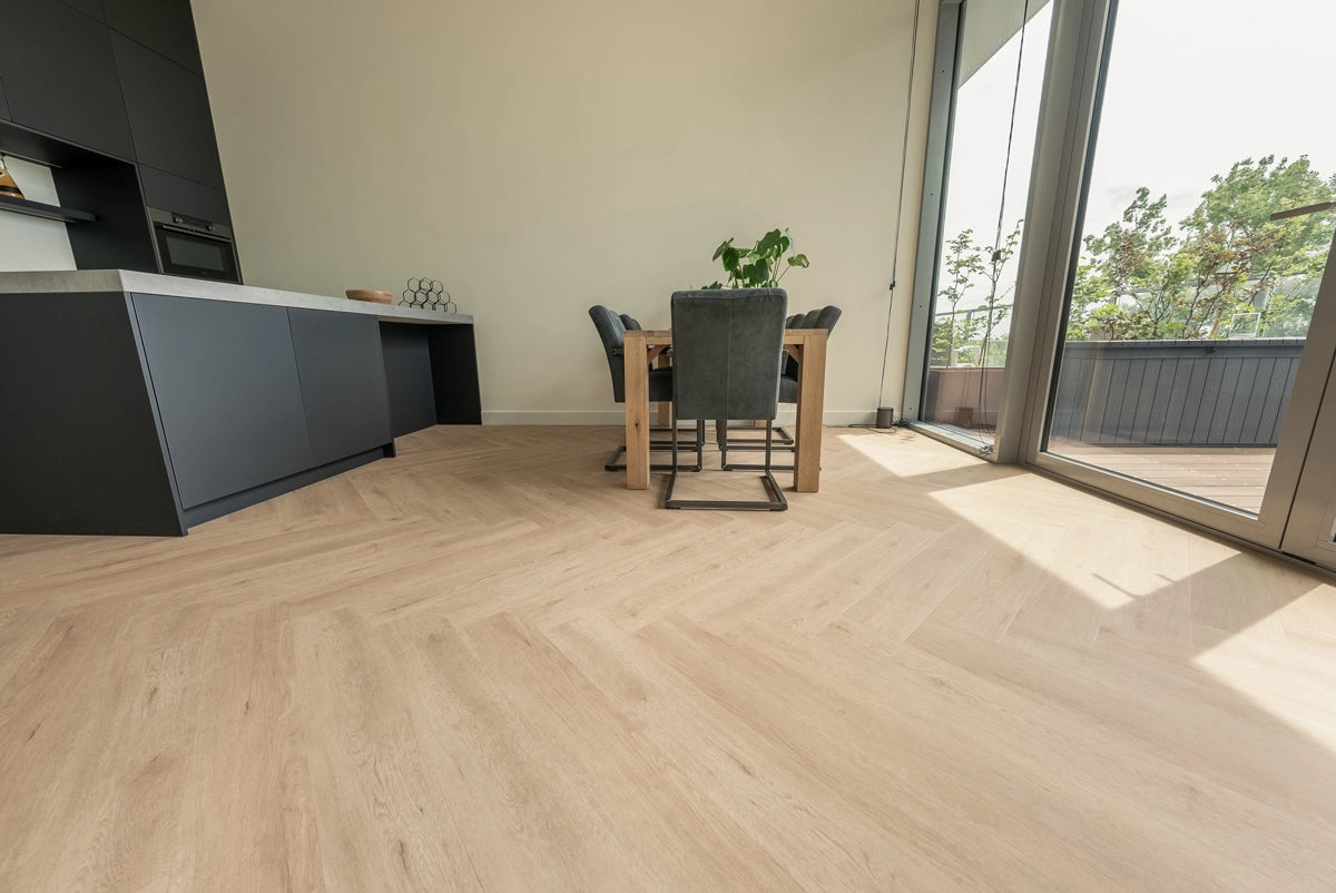 Floer Walvisgraat PVC - Gaia Grijsbeige