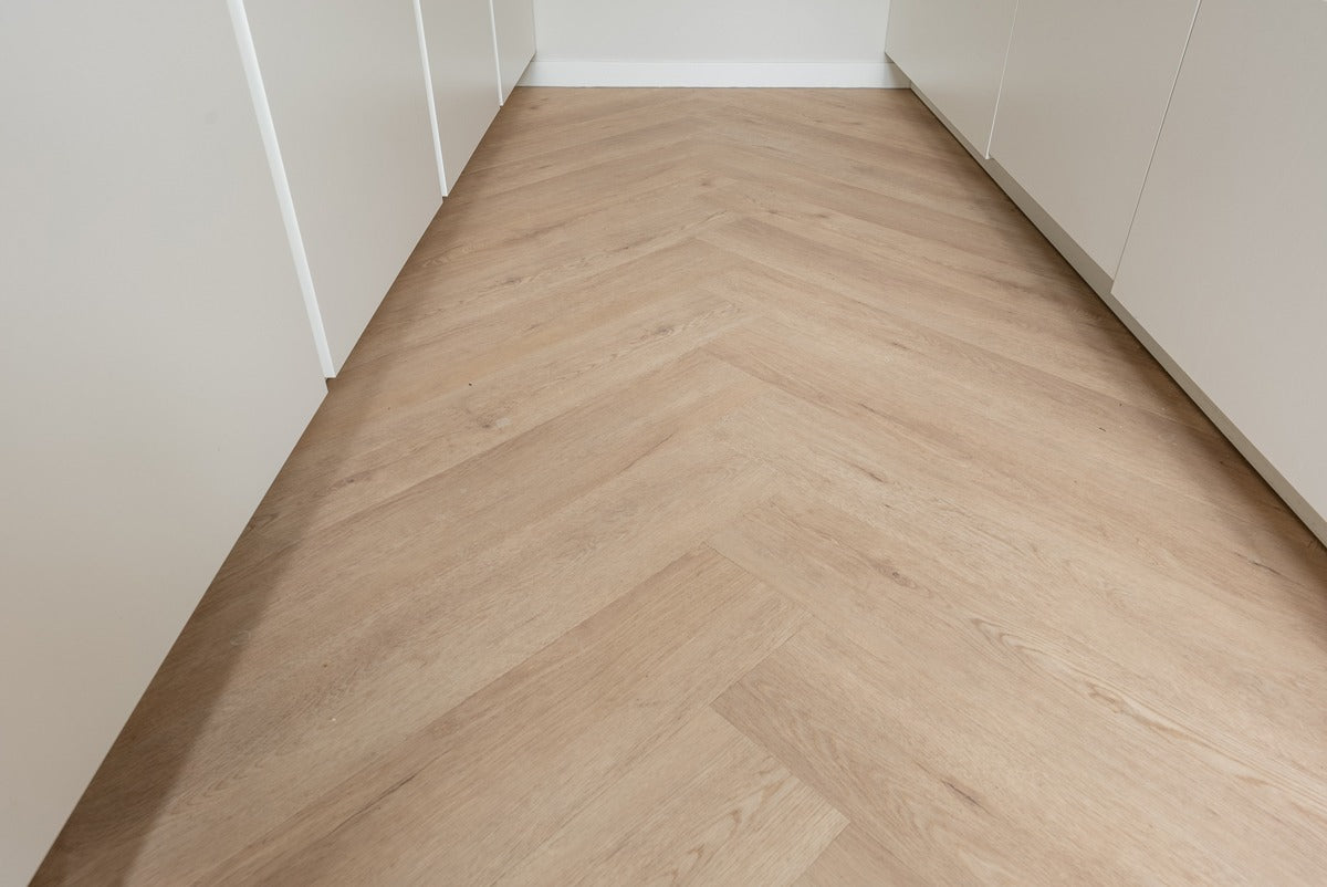 Floer Walvisgraat PVC - Gaia Grijsbeige